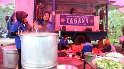 Siapkan 1.200 Bungkus Nasi per Hari untuk Tim SAR, Peran Dapur Umum Ini Tidak Bisa Dianggap Enteng