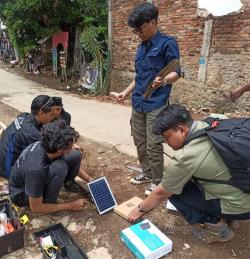 Tim Gabungan Mahasiswa Polban Ciptakan Instalasi Listrik di Pengungsian Korban Gempa Cianjur