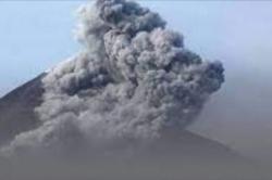 Gunung Ile Lewotolok di NTT Erupsi, Masyarakat Diminta Waspada