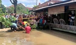 Warga Purwakarta Geger, Temukan Mayat Lansia Mengambang di Kolam Ikan