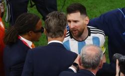 Terungkap! Alasan Lionel Messi Labrak Louis van Gaal dan Wout Weghorst