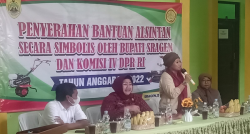 Ratusan Petani di Sragen Terima Bantuan Alsintan