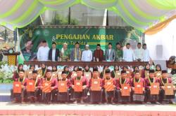 Pengajian Akbar dan Wisuda Tahfidz Ponpes Dar Al Hikmah Bumi Agung, Hadirkan Gus Fahmi