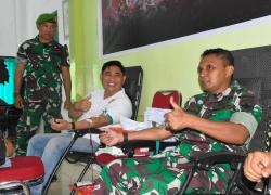 Hari Juang Kartika ke 77 Korem 161 WS Kupang Gelar Donor Darah dan Santuni Anak Yatim Piatu