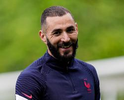 Karim Benzema Tolak Tawaran Presiden Prancis agar Main di Final Piala Dunia 2022