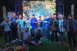 Keseruan Warga Malang Nobar Piala Dunia Bareng Renville Antonio