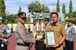 Konsisten Jaga Keamanan, Desa Pondok Kelor Raih Juara I Lomba Satkamling 2022