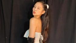 Potret Seksi Jennie BLACKPINK Pakai Bra hingga Rok Mini Jadi Sorotan