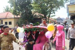 Unik! 17 Personil Polres Pemalang Purna Tugas, Dilepas Naik Becak