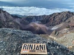 Gunung Rinjani Dibuka untuk Pendakian Malam Tahun Baru, Maksimal Sampai 3 Januari