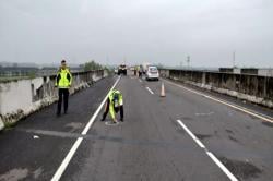 Kecelakaan Beruntun Melibatkan 5 Kendaraan di Tol Sragen, Satu Orang Tewas di TKP