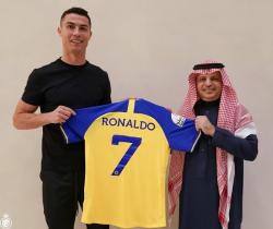 Didapok Gaji Fantastis, CR 7 Resmi Gabung dengan Klub Arab Saudi Al-Nassr