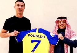 Gaji Mencapai Rp3,3 Triliun Cristiano Ronaldo Resmi Gabung Al-Nassr