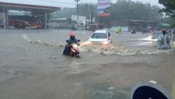 Kota Semarang Diguyur Hujan Deras, Simpang Lima Terendam Banjir Bak Lautan