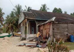 Angin Puting Beliung di Mamuju Rusak 47 Rumah dan 247 Jiwa Terdampak