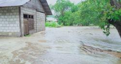 Di Sumba Timur Banjir Genangi Desa Wangga Mbewa dan Pindu Harani