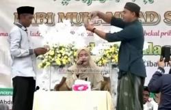 Viral! Seorang Qori Internasional Ustazah Nadia Hawasy Disawer saat Ngaji, Netizen Sampai Geram