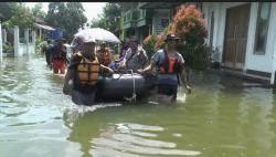 Terendam Banjir, Warga Desa Dorang Terpaksa Berhenti Beraktivitas 