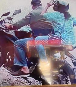 Viral, Bapak-bapak di Karawang Bawa Kabur Ponsel dan Dompet Milik Karyawan Seblak