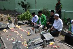 Napak Tilas ke Makam Pejuang Partai, Putra Mantan Ketua PPP Jatim Beri Apresiasi