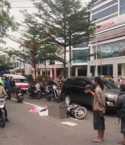 Pengemudi Sepeda Motor Tewas di Tempat Usai Ditabrak Truk Trailer di Jalan Ringroad