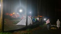 Menikmati Malam di Camping Ground Bukit Nangreu  Galunggung Tasikmalaya: Suasana Gunungnya Dapet