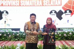 Pesan Khofifah Indar Parawansa untuk Pengurus Paguyuban Jatim Sumsel