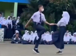 Viral Video Pasangan Murid SMP Berdansa, Agnez Mo Mengaku Ingin Bertemu Langsung