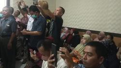 Ratusan User Kavling Balonggabus Demo Depan PN Sidoarjo, Tuntut Sholichin Serahkan Sertifikat