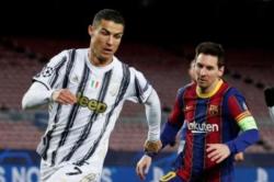 Wow, Harga Tiket Ronaldo vs Messi Tembus Rp39 Miliar!