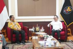 Tak Ada Kantor Bea Cukai di Sulbar, Akmal Malik Temui Menpan RB