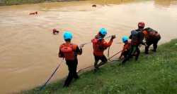 Kepleset Jatuh ke Sungai, Seorang Perangkat Desa di Sukoharjo Ditemukan Tewas