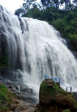 Pesona Curug Cikondang, Little Niagara dari Cianjur