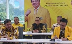 Dibalik Bergabungnya Ridwan Kamil ke Golkar, Ada Apa?