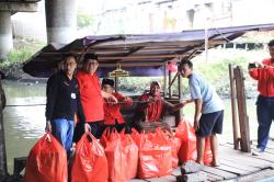 Rayakan HUT Partai dan Ultah Ketua Umum, PDI Perjuangan Jatim Bagikan Makanan Bergizi