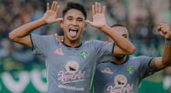 Percaya Diri, Aji Santoso Yakin Persebaya Mampu Hadapi Bhayangkara FC Tanpa Penonton