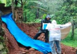 IRT Tewas Tertimpa Tembok Akibat Longsor di Kuningan saat Jemput Anak Mengaji