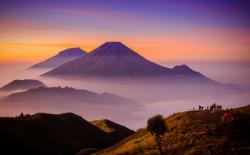 Cerita Mistis Gunung Prau, Gunung Mayit Miliki Pintu Gaib