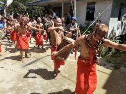 Mengenal Suku Dayak, Ritual Mangkuk Merah Ternyata Tradisi Sakral untuk Panggilan Perang