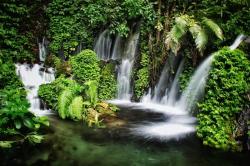 Jalur Air Terjun Sumber Pitu Pujon yang Menantang