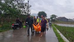 Lintasan Kereta Api Tanpa Palang Pintu di Garut Memakan Korban, Satu Orang Pemotor Tewas