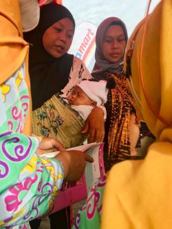 Hari Gizi Nasional, Ribuan Anak, Dewasa Hingga Lansia Manfaatkan Gebyar Posyandu Alfamart