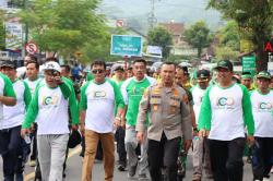 Jalan Sehat Kebangsaan, Ribuan Warga NU Banjarnegara Padati Alun-alun