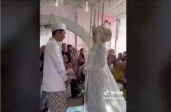 Netizen: Masya Allah Tulus Banget ! Usai Ijab Kabul, Pengantin Pria Ini Menangis Pilu