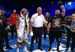 Berlangsung Brutal, Beterbiev Habisi Yarde di Ronde 8