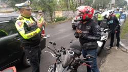 Ratusan Bikers Ditilang Polisi saat Menggeber Knalpot Bising di Lembang