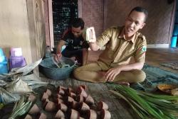 Lebak Peundeuy, Salah Satu Desa Penghasil Gula Aren Terbaik di Kabupaten Lebak