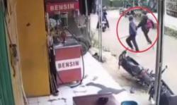 Viral, Aksi Tawuran Antar Pelajar hingga Kejar-Kejaran Tenteng Senjata Tajam