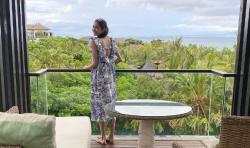 Mikha Tambayong Pamer Foto Bulan Madu di Bali Bersama Deva Mahenra