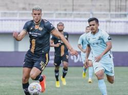 Sempat Unggul, Dewa United Ditahan Imbang Madura United